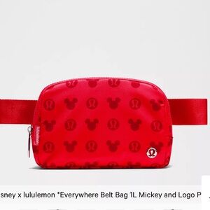 Disney x lululemon Everywhere Belt Bag Long Strap 1L Mickey and Logo